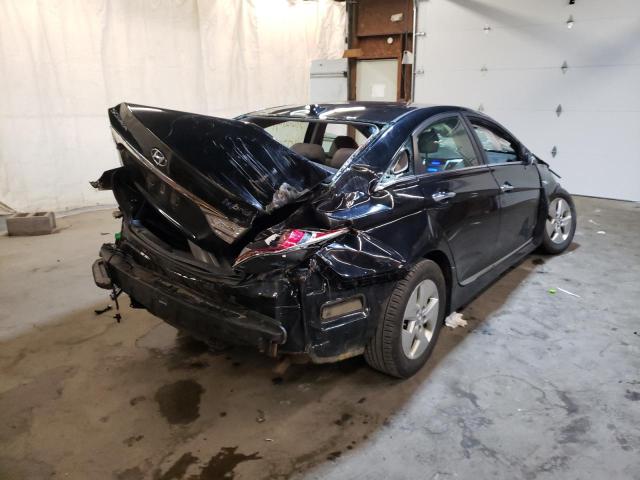 Photo 4 from auction – 2012 HYUNDAI SONATA HYB with VIN KMHEC4A48CA025048