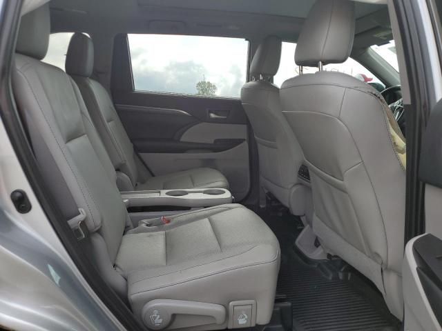 Photo 6 from auction – 2019 TOYOTA HIGHLANDER with VIN 5TDDZRFH7KS967276