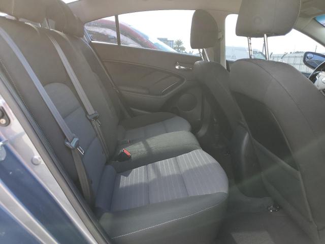 Photo 6 from auction – 2017 KIA FORTE LX with VIN 3KPFL4A76HE111675