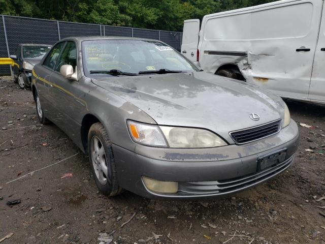 LEXUS ES 300 1999 with VIN JT8BF28G8X0146627 - Photo from auction