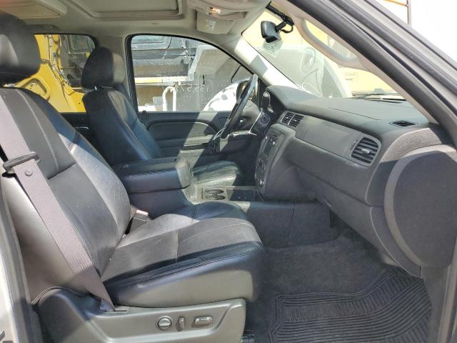Photo 5 from auction – 2011 CHEVROLET AVALANCHE with VIN 3GNMCFE05BG357961