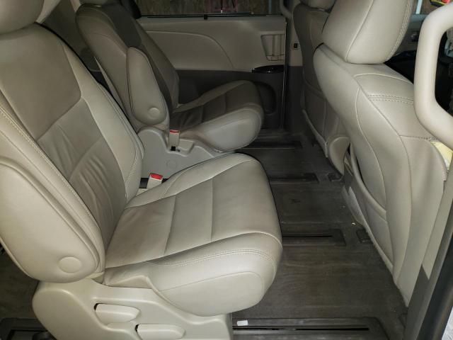 Photo 6 from auction – 2015 TOYOTA SIENNA XLE with VIN 5TDDK3DC2FS116341