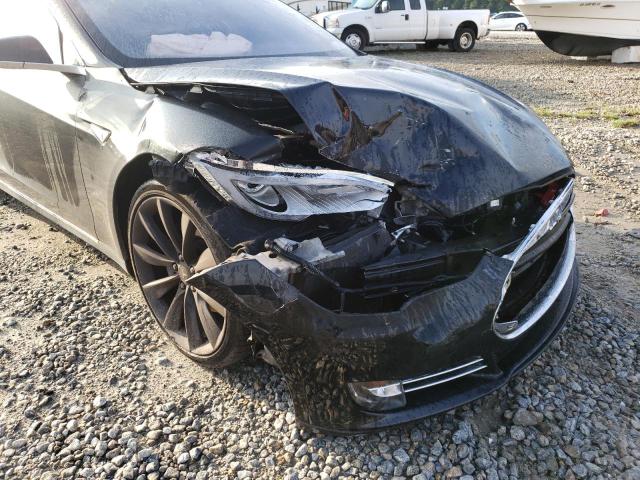 Photo 9 from auction – 2013 TESLA MODEL S with VIN 5YJSA1CP9DFP11546