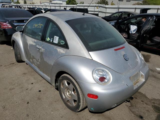 Photo 3 from auction – 2000 VOLKSWAGEN NEW BEETLE with VIN 3VWCF21CXYM442838
