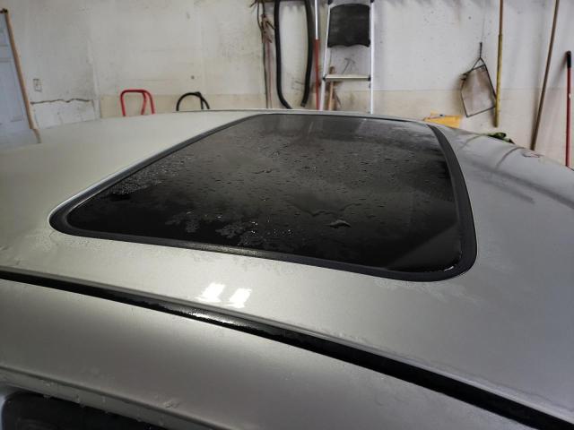 Photo 9 from auction – 2002 TOYOTA CAMRY LE with VIN 4T1BF30K42U500275