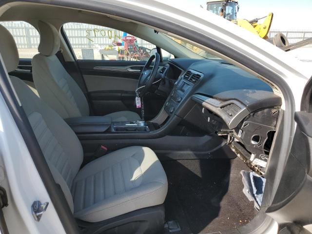 Photo 5 from auction – 2017 FORD FUSION S with VIN 3FA6P0G79HR358675