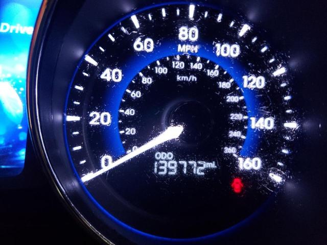 Photo 8 from auction – 2012 HYUNDAI SONATA HYB with VIN KMHEC4A44CA035799