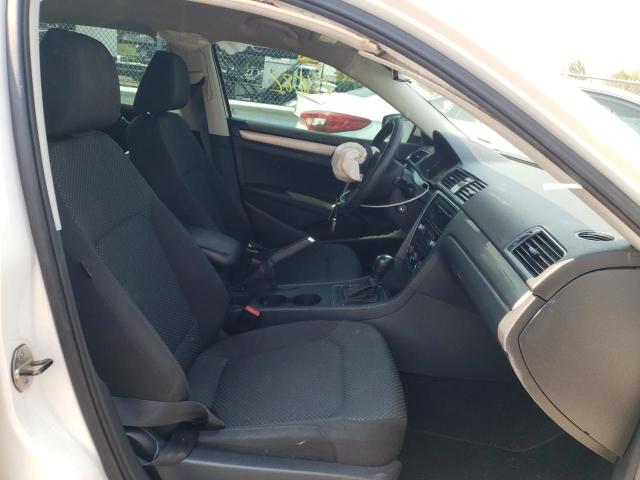 Photo 5 from auction – 2014 VOLKSWAGEN PASSAT S with VIN 1VWAP7A33EC009859