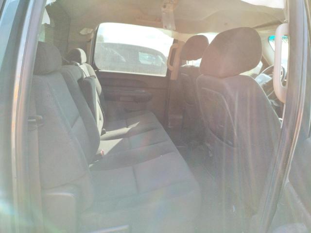 Photo 6 from auction – 2011 GMC SIERRA K15 with VIN 3GTU2YEJ0BG325421