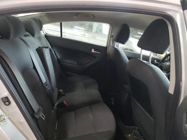 Photo 6 from auction – 2018 KIA FORTE LX with VIN 3KPFL4A78JE264726
