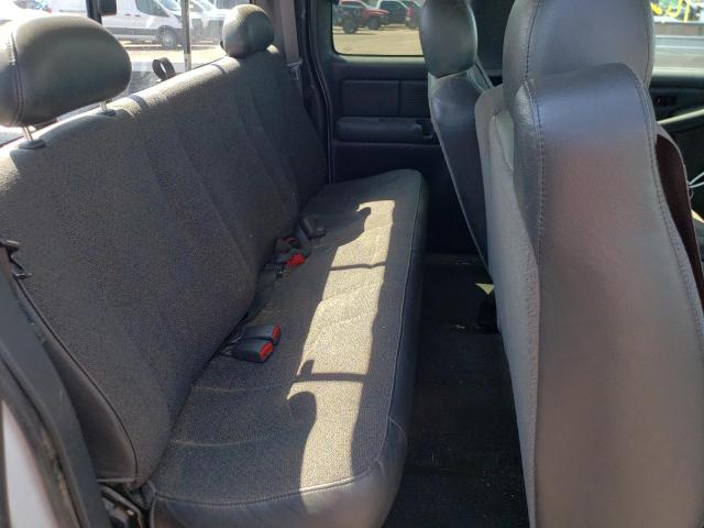 Photo 6 from auction – 2003 CHEVROLET SILVERADO with VIN 1GCHK29163E312402