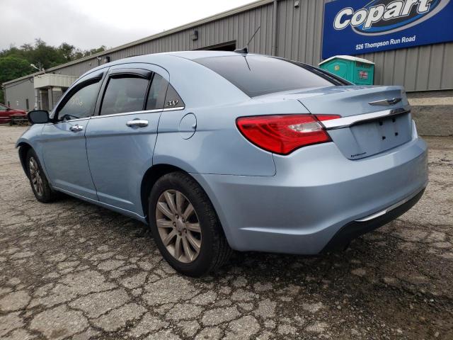 Photo 3 from auction – 2013 CHRYSLER 200 LIMITE with VIN 1C3CCBCG1DN617428