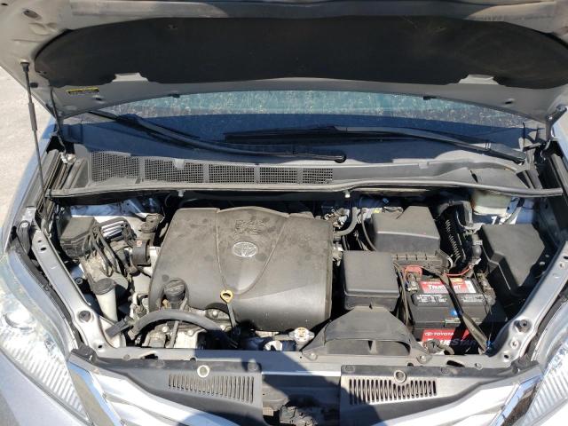 Photo 7 from auction – 2017 TOYOTA SIENNA LE with VIN 5TDKZ3DC8HS873556