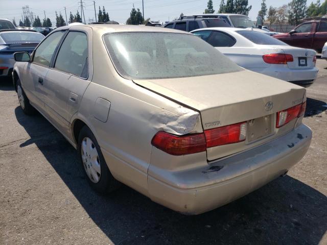 Photo 3 from auction – 2000 TOYOTA CAMRY CE with VIN 4T1BG22K5YU672134