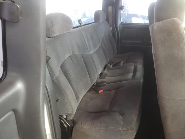 Photo 6 from auction – 2002 CHEVROLET SILVERADO with VIN 2GCEC19V121289334