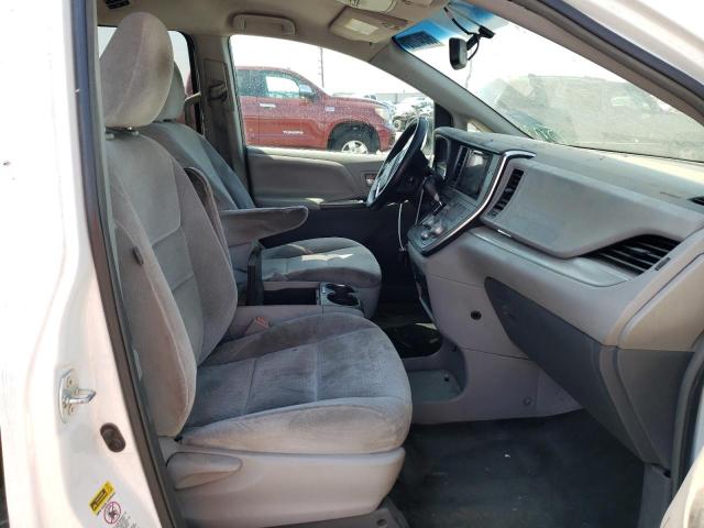 Photo 5 from auction – 2015 TOYOTA SIENNA LE with VIN 5TDKK3DC4FS580450