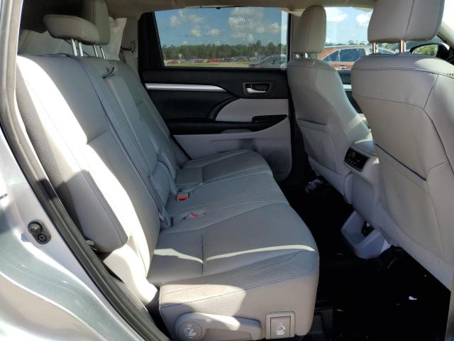 Photo 6 from auction – 2015 TOYOTA HIGHLANDER with VIN 5TDKKRFHXFS045179