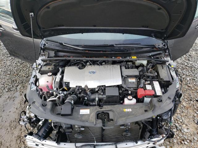 Photo 7 from auction – 2018 TOYOTA PRIUS PRIM with VIN JTDKARFP2J3090606