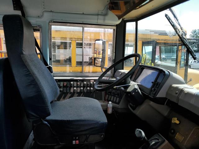 Photo 5 from auction – 2006 FREIGHTLINER CHASSIS FS with VIN 4UZAAWDC36CV28448