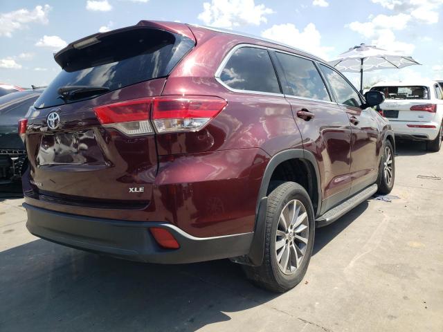 Photo 4 from auction – 2019 TOYOTA HIGHLANDER with VIN 5TDKZRFHXKS298931