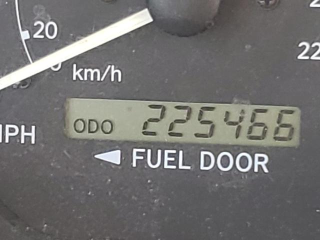 Photo 8 from auction – 2000 TOYOTA CAMRY CE with VIN 4T1BG22K5YU672134