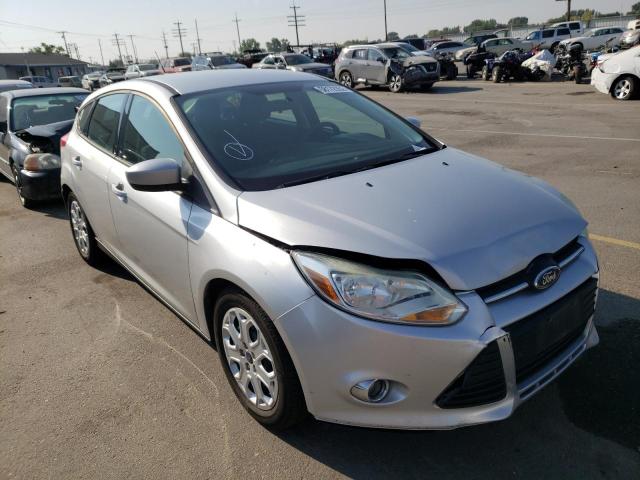 FORD FOCUS SE 2012 مع رقم تعريف المركبة 1FAHP3K27CL394314 - صورة من المزاد