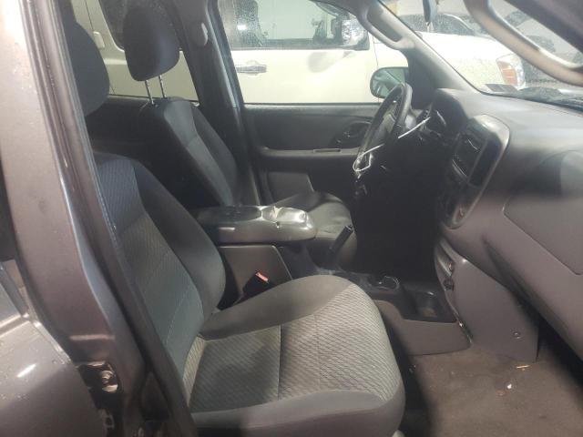 Photo 5 from auction – 2003 FORD ESCAPE XLT with VIN 1FMYU93183KA80684