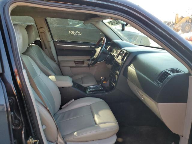 Photo 5 from auction – 2005 CHRYSLER 300 TOURIN with VIN 2C3JA53G95H668460