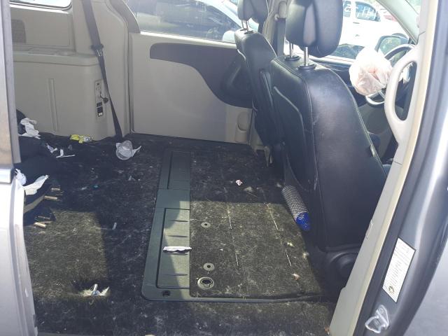 Photo 6 from auction – 2015 CHRYSLER TOWN & COU with VIN 2C4RC1BG2FR601312