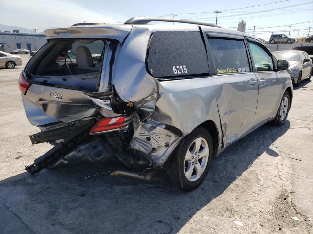 Photo 4 from auction – 2017 TOYOTA SIENNA LE with VIN 5TDKZ3DC8HS873556