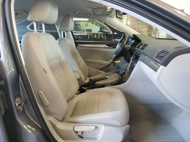 Photo 5 from auction – 2014 VOLKSWAGEN PASSAT S with VIN 1VWAS7A32EC067928