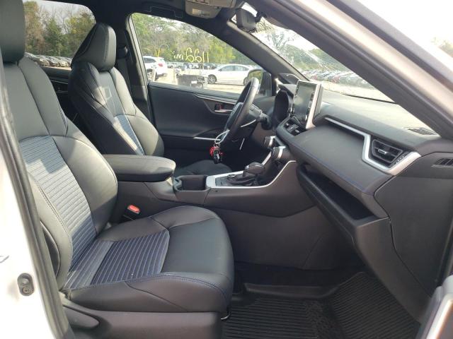 Photo 5 from auction – 2022 TOYOTA RAV4 XSE with VIN 4T3E6RFV6NU090835