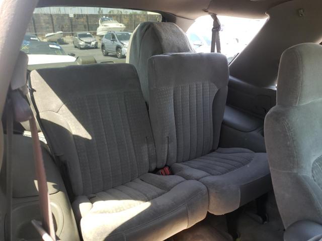 Photo 6 from auction – 2001 CHEVROLET BLAZER with VIN 1GNCS18W31K161106