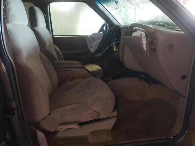 Photo 5 from auction – 1998 CHEVROLET BLAZER with VIN 1GNCS13W3W2261785