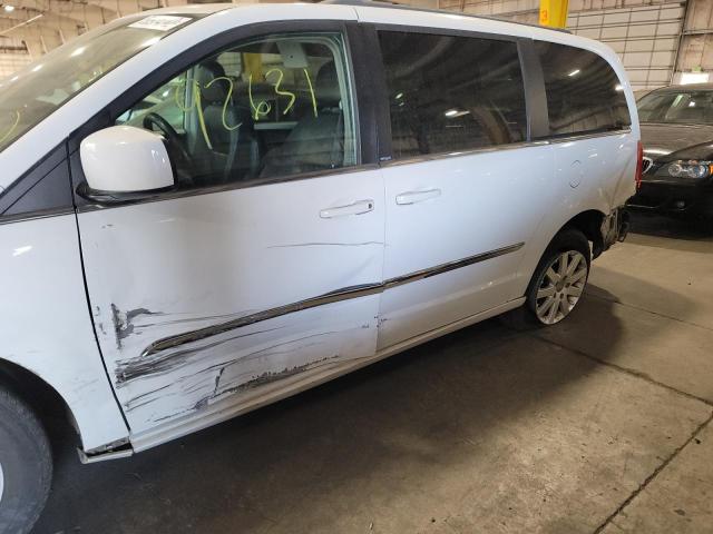 Photo 9 from auction – 2013 CHRYSLER TOWN & COU with VIN 2C4RC1BG2DR674614