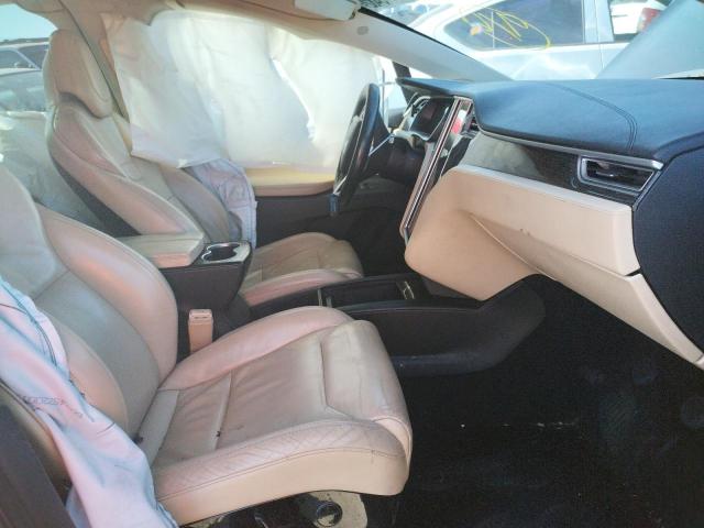 Photo 5 from auction – 2016 TESLA MODEL X with VIN 5YJXCAE21GF023661