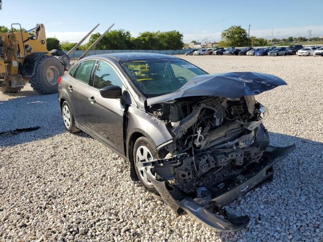 FORD FOCUS S 2015 with VIN 1FADP3E2XFL313451 - Photo from auction