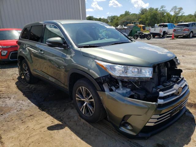 TOYOTA HIGHLANDER 2019 with VIN 5TDBZRFH6KS953876 - Photo from auction