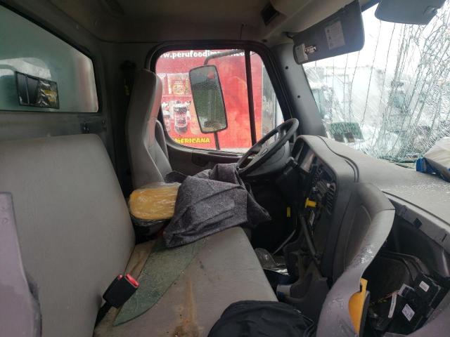 Photo 5 from auction – 2017 FREIGHTLINER M2 106 MED with VIN 3ALACWDT0HDJB4098