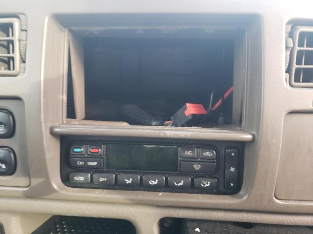 Photo 9 from auction – 2003 FORD EXCURSION with VIN 1FMSU45F93EA16282