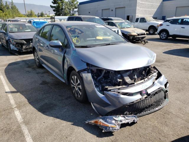 TOYOTA COROLLA LE 2021 with VIN JTDEAMDE2MJ027233 - Photo from auction