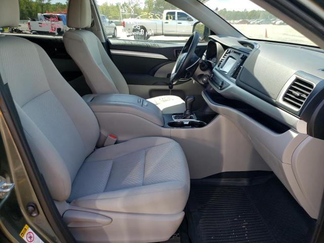 Photo 5 from auction – 2019 TOYOTA HIGHLANDER with VIN 5TDBZRFH6KS953876