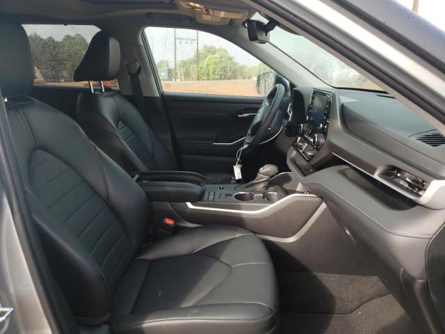 Photo 5 from auction – 2022 TOYOTA HIGHLANDER with VIN 5TDGZRAH8NS102308