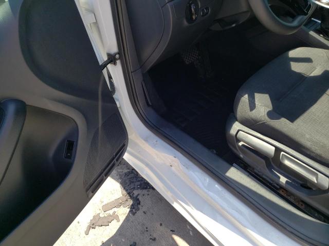 Photo 9 from auction – 2015 VOLKSWAGEN JETTA BASE with VIN 3VW2K7AJ9FM312159