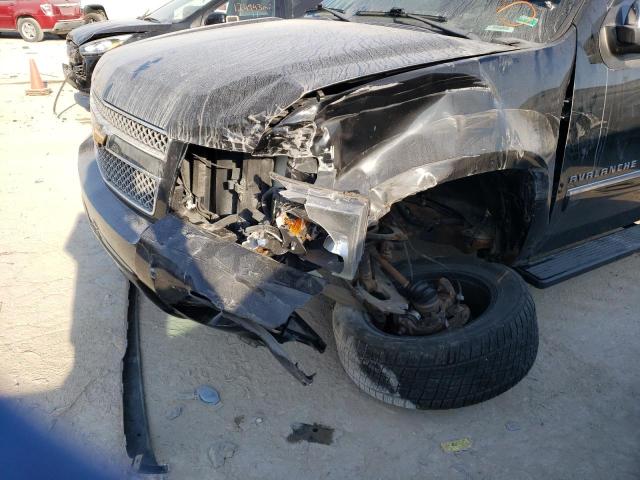 Photo 9 from auction – 2011 CHEVROLET AVALANCHE with VIN 3GNTKGE31BG333249