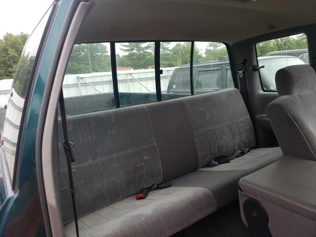 Photo 6 from auction – 1996 DODGE RAM 2500 with VIN 3B7KC23W4TM136774