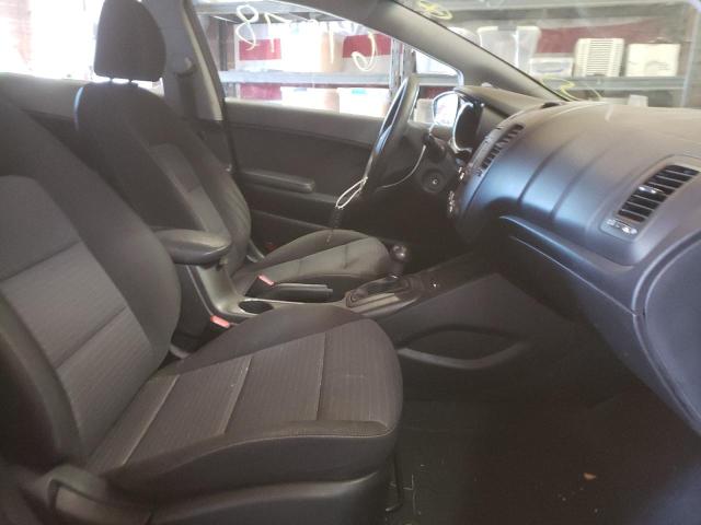 Photo 5 from auction – 2016 KIA FORTE LX with VIN KNAFX4A67G5559295