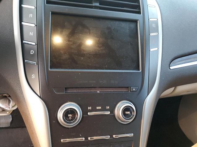 Photo 9 from auction – 2017 LINCOLN MKC RESERV with VIN 5LMCJ3C93HUL11361