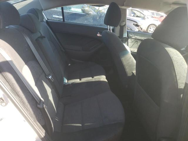 Photo 6 from auction – 2018 KIA FORTE LX with VIN 3KPFL4A74JE258048