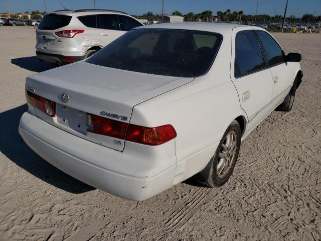 Photo 4 from auction – 2000 TOYOTA CAMRY LE with VIN 4T1BF28K1YU956855